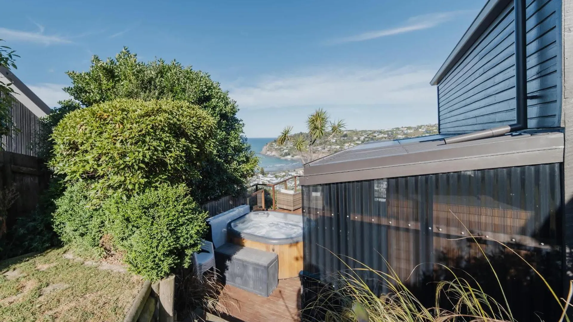 The Ultimate Cecil Wood Stay - Hot Tub Bbq & Views Christchurch Casa vacanze